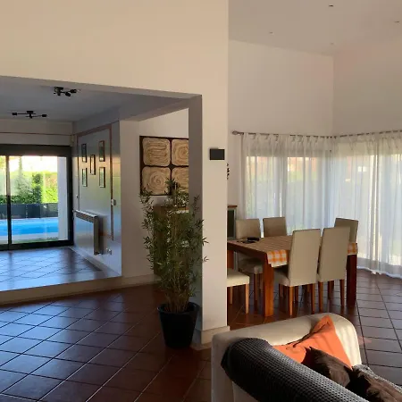 فيلة Salt Water Pool With Fireplace Sweet